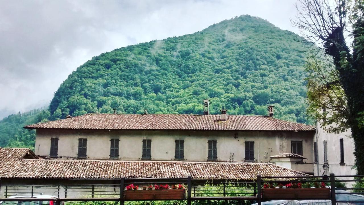 Ostello Sociale Borgo Venno Hostel Lavenone Bagian luar foto